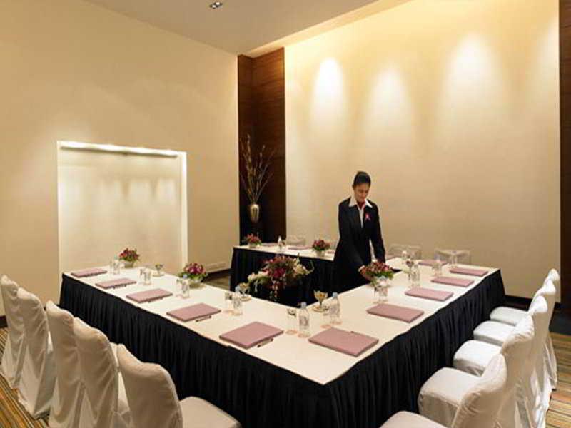 Hotel Royal Orchid Central,