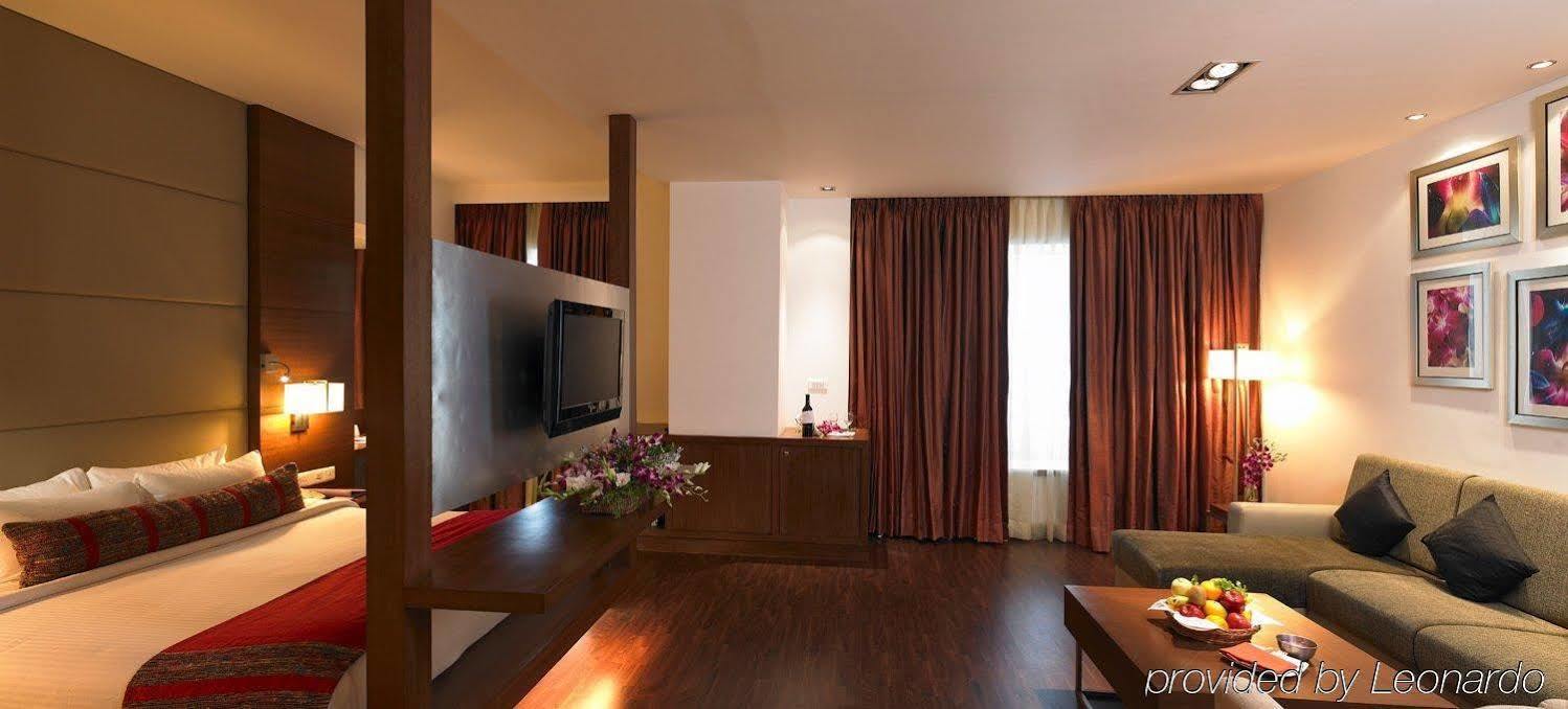 Hotel Royal Orchid Central,